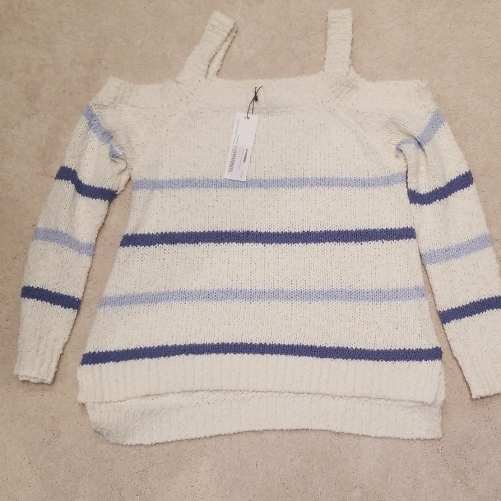 NWT cupcakes and cashmere Sweater